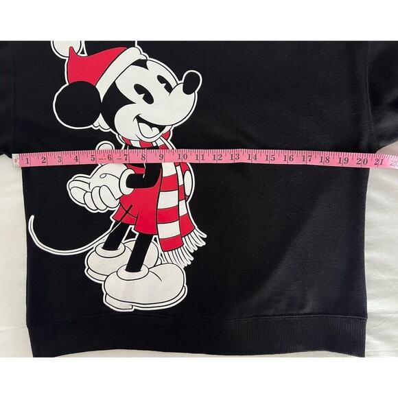 Disney Mickey Mouse With Santa Hat Sweatshirt Cropped Black Women’s  Size XS - Picture 4 of 9